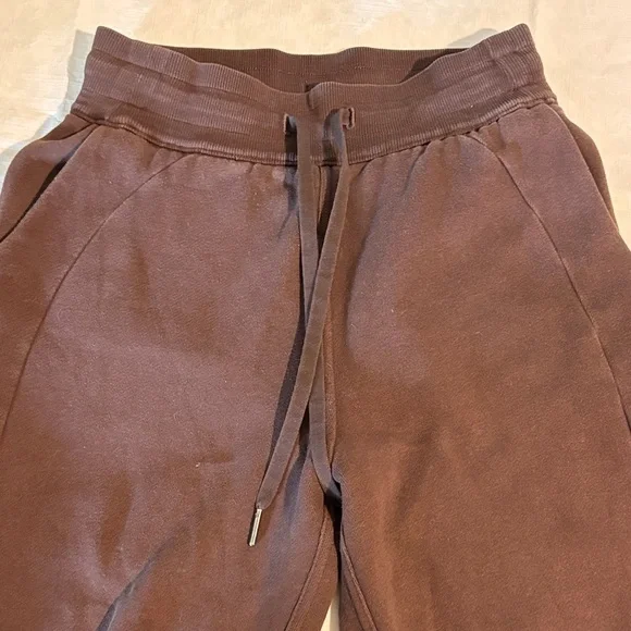 Lululemon scuba high rise joggers full length - Picture 4 of 9